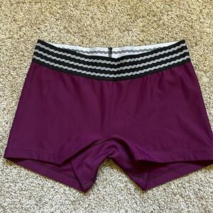 Jolyn clothing Dane short